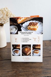 ma-box-patisserie-tropezienne-abricot-vanille-caramel-photo-livret-recette